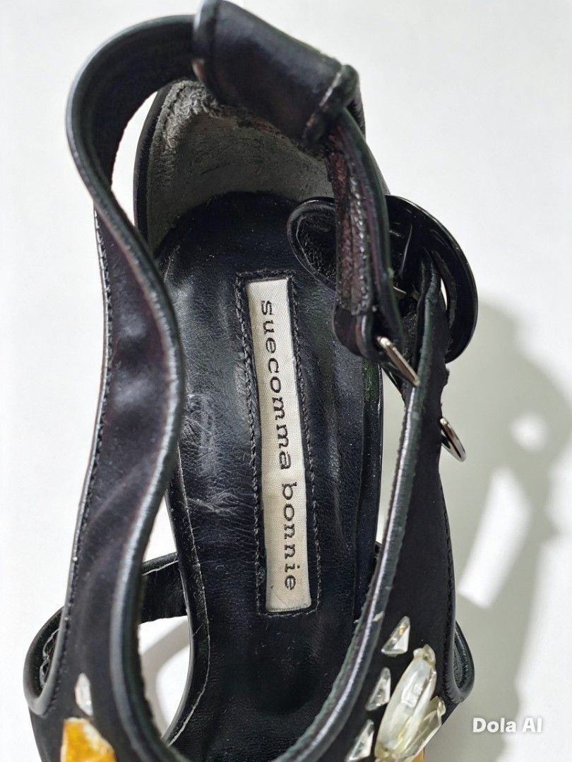 SUECOMMA BONIE HEELS (Category: Sneakers & Footwear) located in General Santos City (Dadiangas). Submitted by ainna_bags19910622.680 (Listing ID 1460123812, Image 3). Description: .