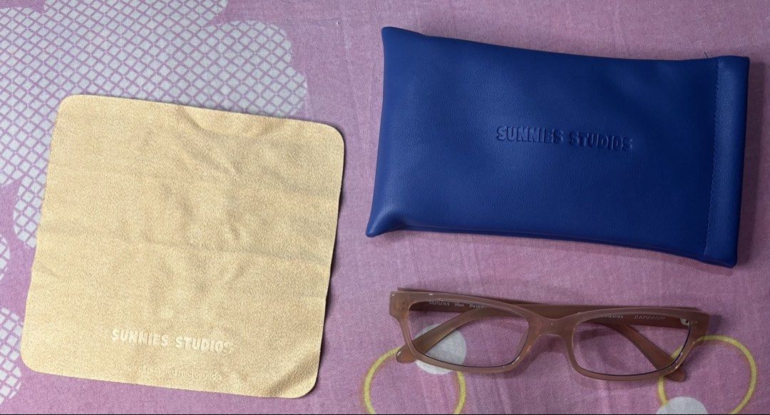 Sunnies Studio Antirad Eyeglasses (Category: Sunglasses & Eyewear) located in Consolacion. Submitted by blancasbusiness (Listing ID 1460179113, Image 1). Description: Used once only Does not suit my face shape It feels loose Antiradiation eyeglasses PM for further inquiries.