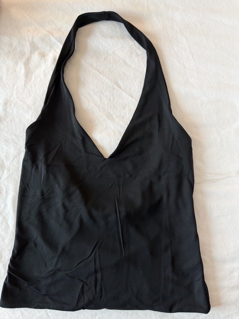 SUPRE Black Halter Top (Category: Sleeveless) located in Angeles City. Submitted by aicl_ (Listing ID 1460131834, Image 2). Description: Perfect going out top Australian brand Brand new with tag.
