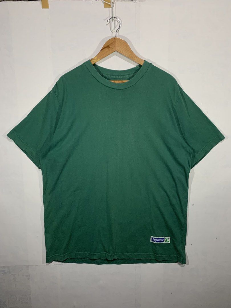 Supreme Athletic label (Category: Tshirts & Polo Shirts ) located in Bongabong. Submitted by freshrelic (Listing ID 1460216618, Image 2). Description: Issue: fade line kita sa last image but not mich visible on personal.