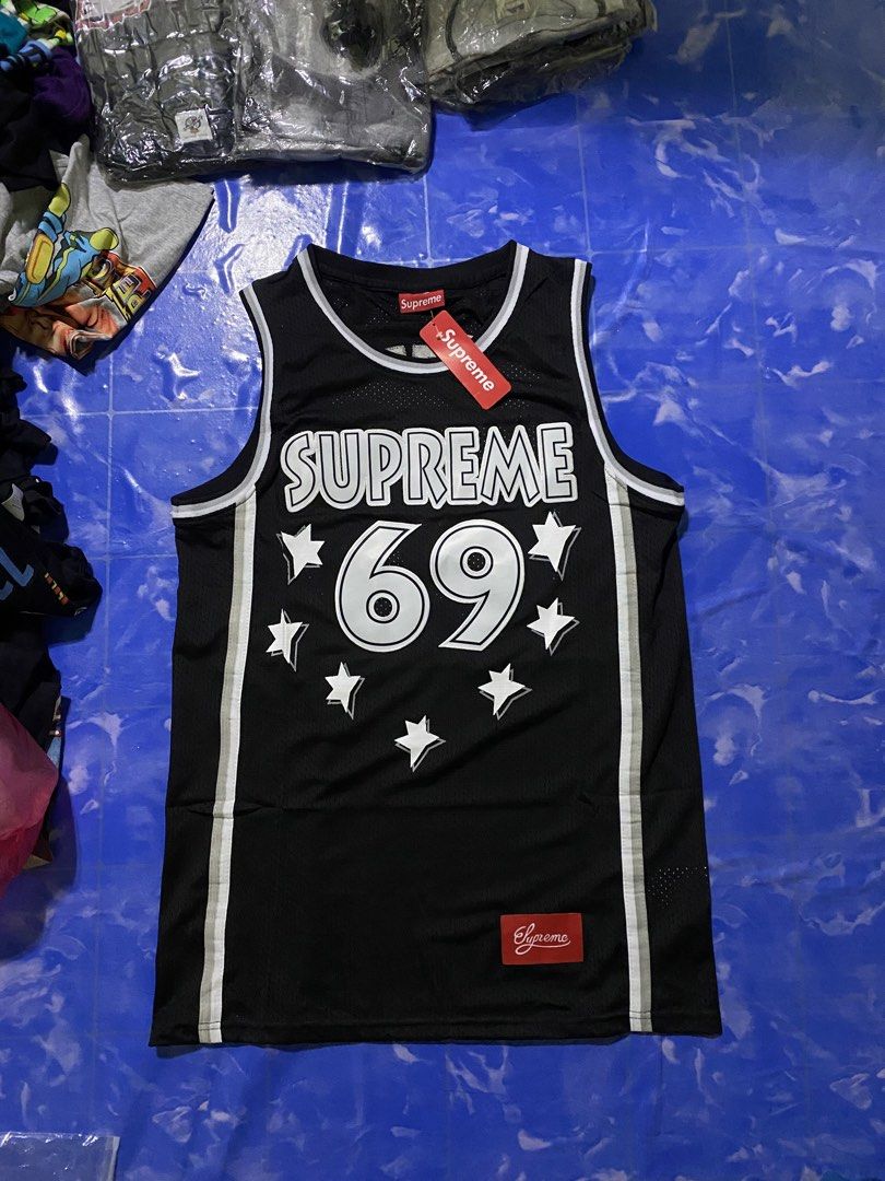 SUPREME JERSEY (Category: Coats, Jackets and Outerwear) located in Quezon City. Submitted by 2much_earl (Listing ID 1460222918, Image 3). Description: SUPREME JERSEY SIZE LARGE PRICE 999 PLUS SF NOVALICHES QC LOCATION.