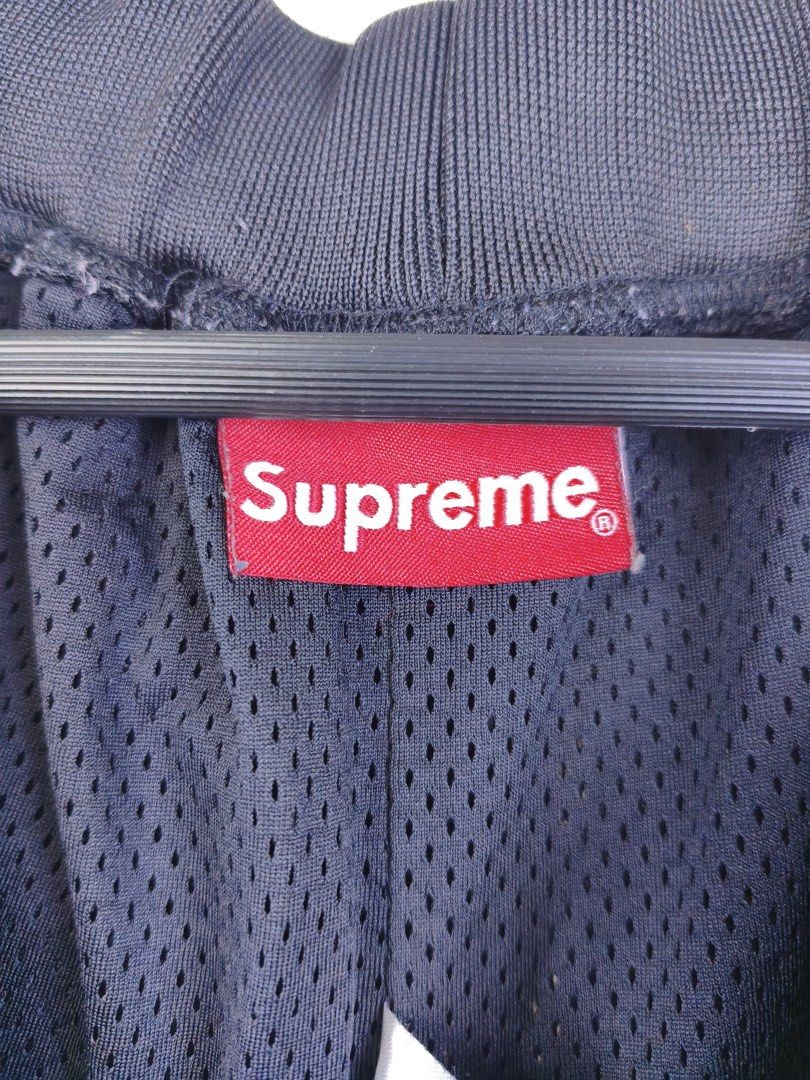 supreme jersey shorts (Category: Shorts) located in Manila. Submitted by declutterpromax (Listing ID 1460195375, Image 3). Description: .
