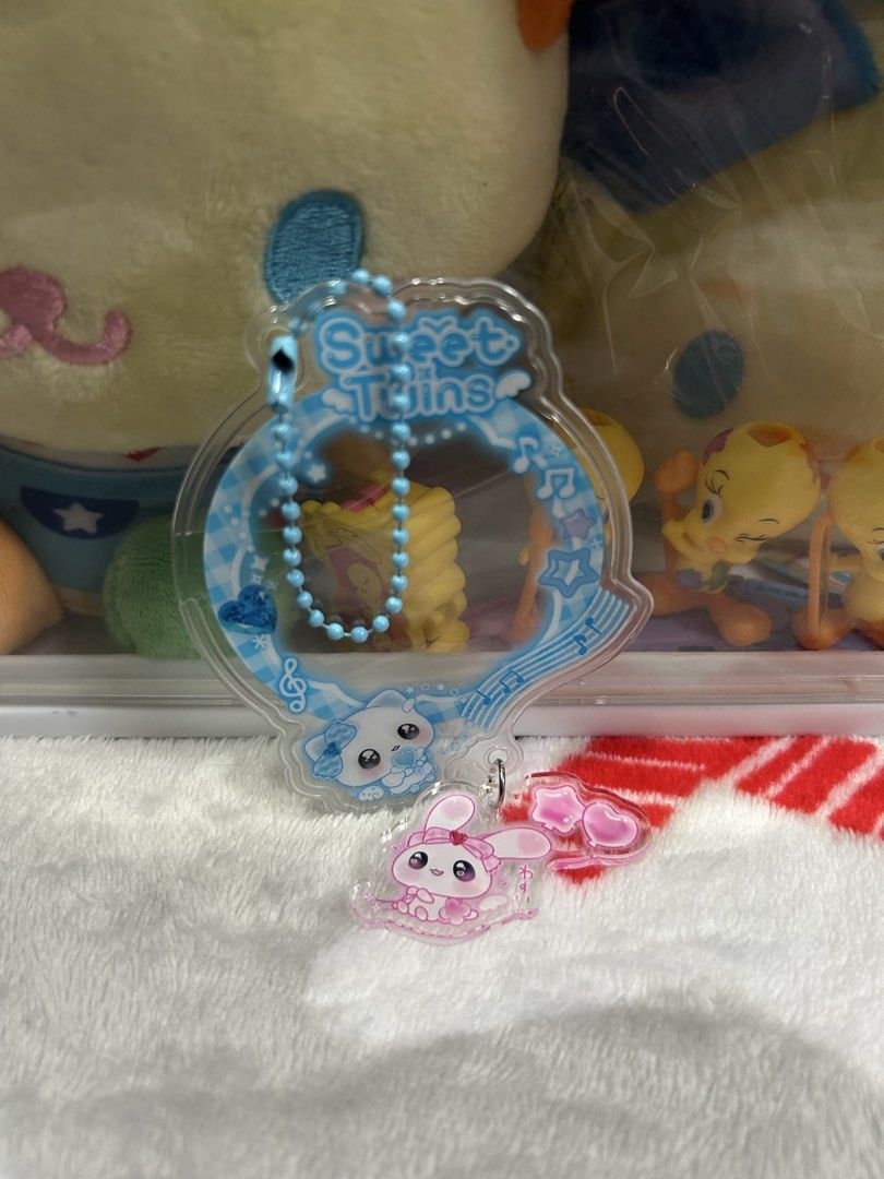 Sweet Twins Can Badge Cover (Category: Other Stationery & Craft) located in Manila. Submitted by zscollectibles (Listing ID 1460302290, Image 2). Description: 🍀✨Please read before messaging. Thank you.✨🍀 ❗️No return no exchange. Actual item posted. ❗️No haggling. LP Posted. ❗️No cancellation once order confirmed and scheduled for shipping. ❗️J&T, or your choice your book. (SF shouldered by the buyer) ❗️Shipping every friday. ❗️Gcash not Gprotec