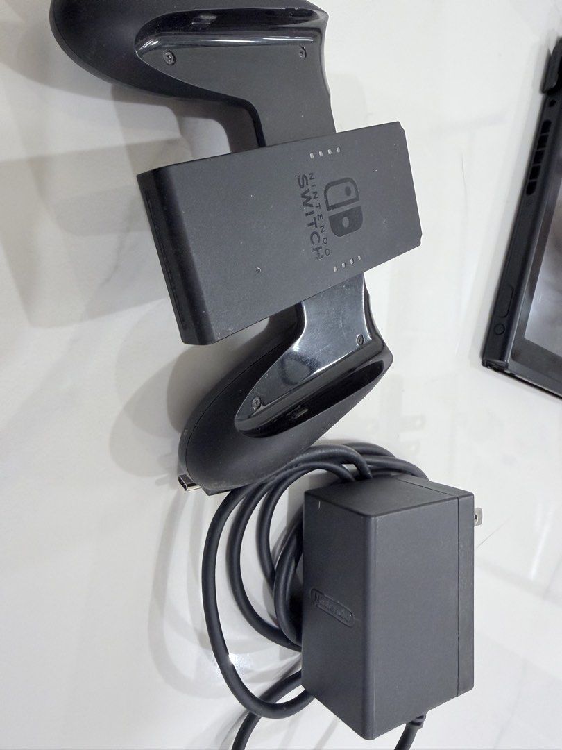 由 iris0503 (刊登 ID 1460176333，圖片 3) 提交，位於 台中市 (Taichung) 的 Switch (類別：Nintendo 任天堂)，說明：。