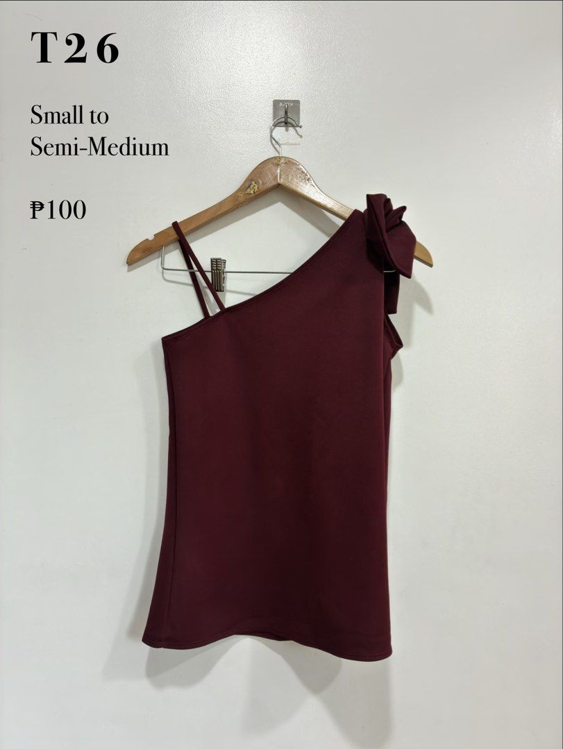 T26. Maroon Bowknot Top (Preloved) (Category: Sleeveless) located in Manila. Submitted by thrifters.mnl.28 (Listing ID 1460164702, Image 1). Description: .