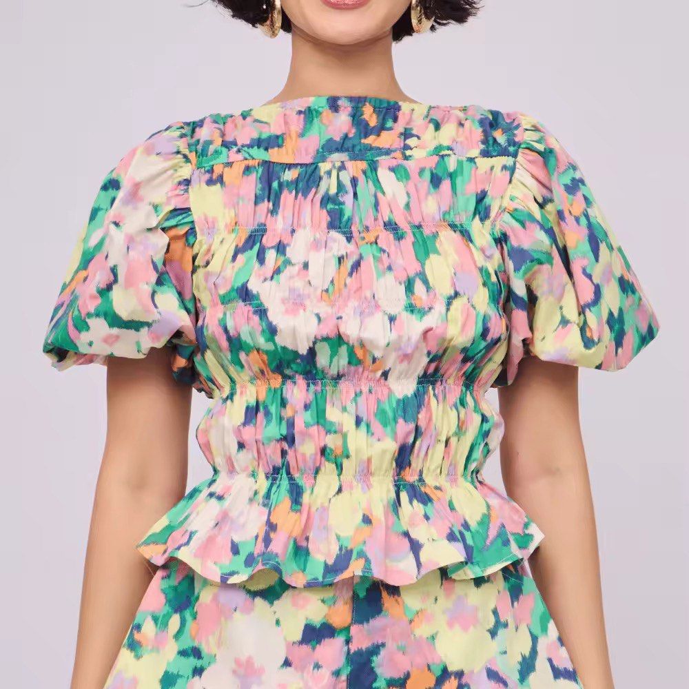 TAYO STUDIO ELENA TOP (Category: Blouses) located in Manila. Submitted by frealcantara (Listing ID 1460247447, Image 1). Description: TAYO STUDIO ELENA TOP — PASTEL ABSTRACT 🌸 ₱1,499 | Brand New with Tag Impulse buy alert 😂💗 Got this from their flagship store for ₱1,600. Sinukat lang once. ✨ Elena Top ✨ Pastel Abstract print ✨ Beautiful pastel mix of pink, mint, yellow, blue & purple ✨ Feminine puff sleeves + flattering smocked waist ✨ Brand n