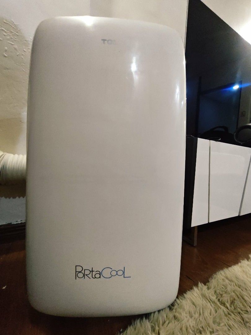 TCL 1.5 hp Portable Air Conditioner with Remote (Category: Air Conditioning and Heating) located in Quezon City. Submitted by lyn.22 (Listing ID 1460125737, Image 1). Description: - TCL 1.5 HP Portable Air Conditioner (Model: TAC-12CPA/W) - Powerful Cooling: 12600 kJ/h capacity - High Airflow: 350 m³/h - Quiet Operation: Only 54 dB(A) noise level - Includes: Remote control and exhaust hose - Easy to Move: Net weight of 29 kg TCL 1.5hp Portable AC