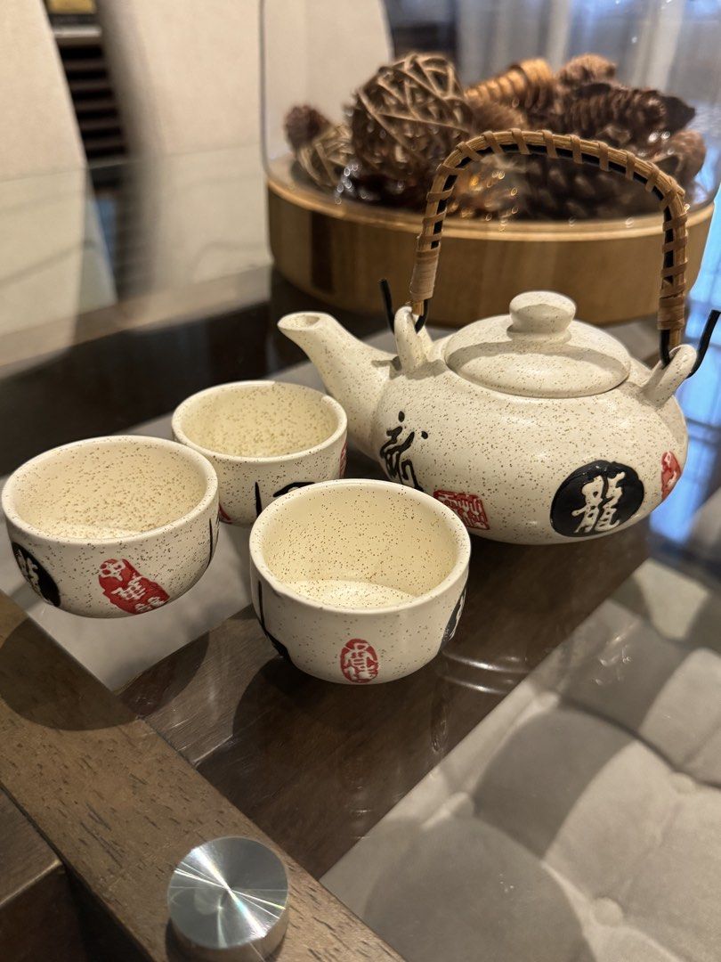 Tea set (Category: Coffee & Tea Tableware) located in San Juan City. Submitted by sageberries (Listing ID 1460186643, Image 1). Description: .