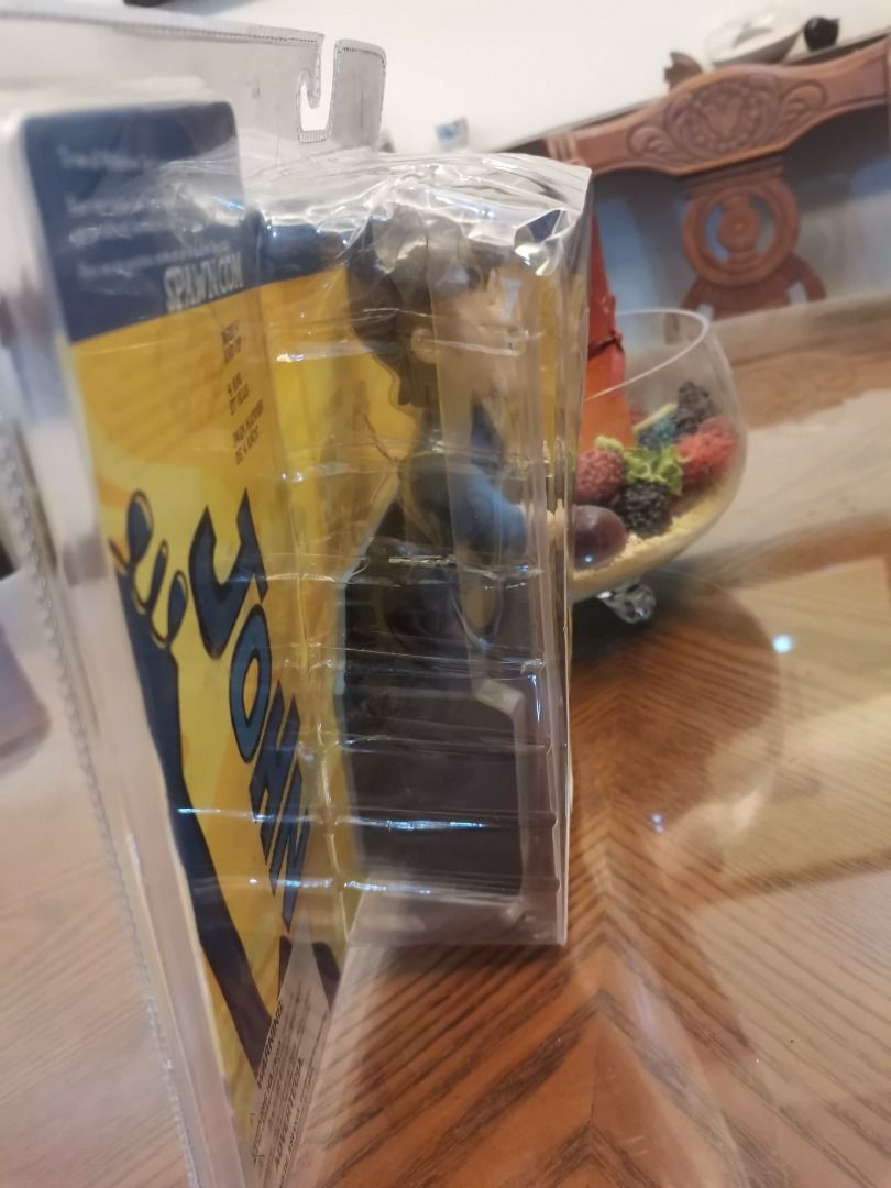 The Beatles 'john' mcfarlane (Category: Vintage Collectibles) located in Tarlac. Submitted by la.figz (Listing ID 1460304572, Image 2). Description: The Beatles 'john' mcfarlane Misb Box condition :8/10 Location tarlac Mod:Lbc cop/jnt .