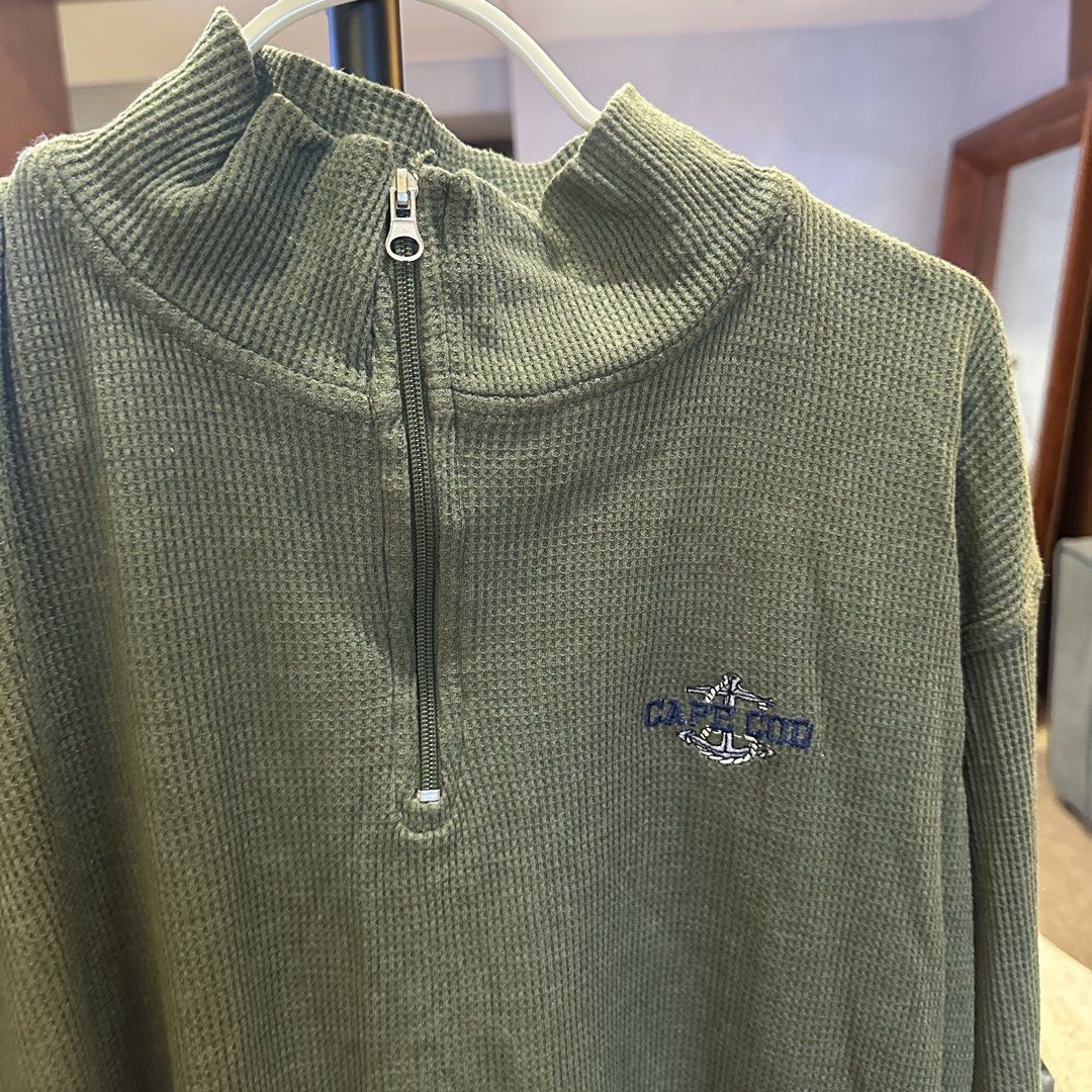 The Bridge green sweater (Category: Coats, Jackets and Outerwear) located in Pasig City. Submitted by ynahperez (Listing ID 1460208918, Image 2). Description: MEN’S MEDIUM.