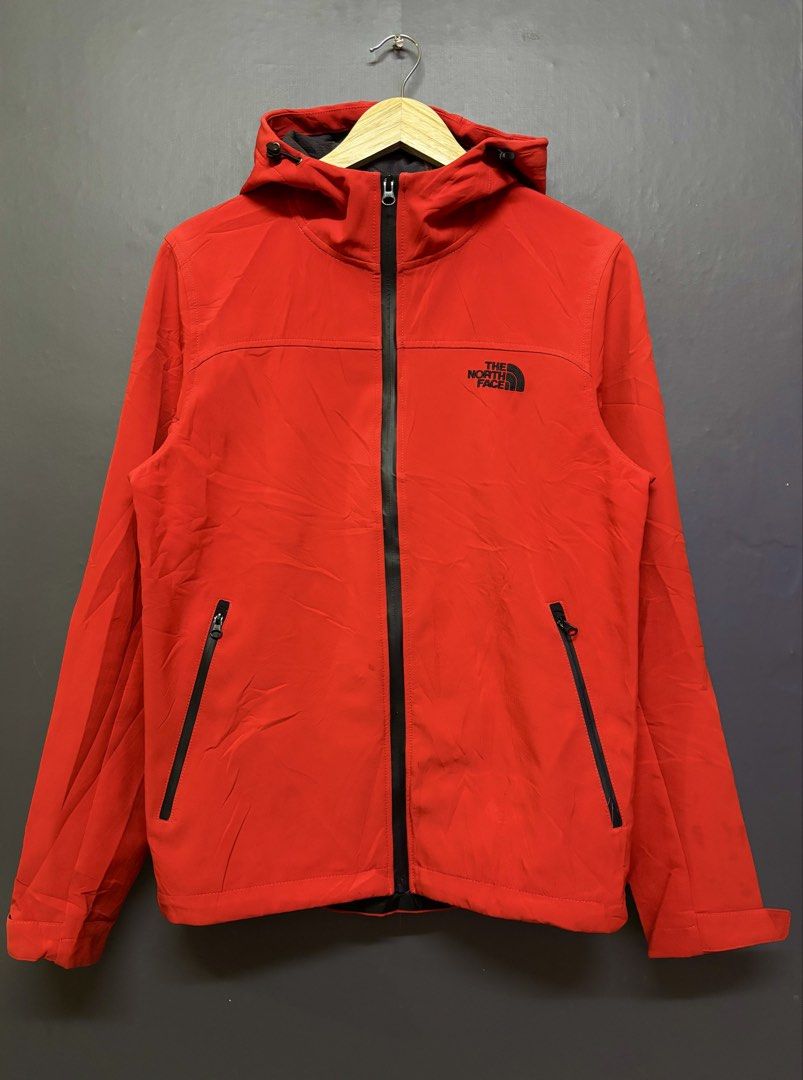 The North Face Men’s Mountain Light Jacket (Category: Coats, Jackets and Outerwear) located in Cavite. Submitted by staythrifted.23 (Listing ID 1460244757, Image 1). Description: Size : Medium on 🏷️ Dimes : Lenght : 26 Width 20.5 Sleeve lenght 25 Condition : Like new Color rate : 9.8/10 Issue : None ( Need wash ) Loc. Cavite We ship nationwide Payment first.