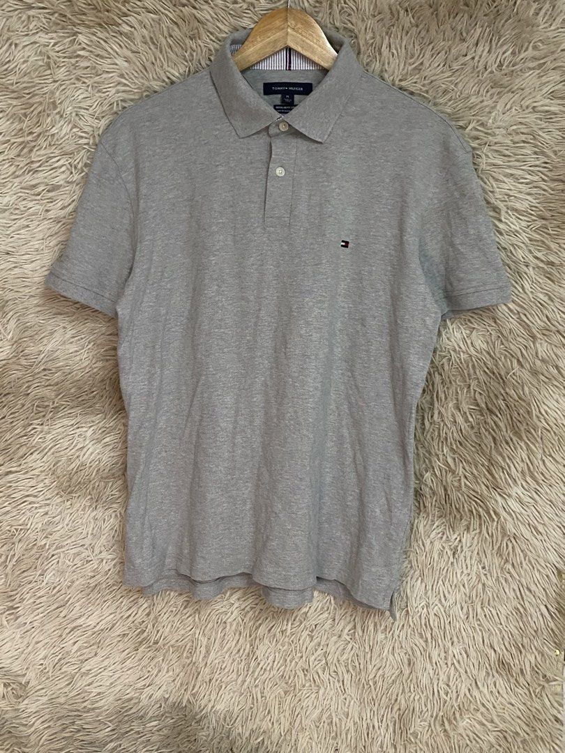 Tommy Hilfiger (Category: Tshirts & Polo Shirts ) located in Aurora. Submitted by clarkmelvinthrift21 (Listing ID 1460266643, Image 1). Description: Name: Tommy Hilfiger 📌Size: Medium 📌Dimensions: 20x26 📌Condition: Excellent 📌Issue/Flaws: Dirt Washable 📌Color rate: 9.5 Location: Zamboanga del Sur, Mindanao.