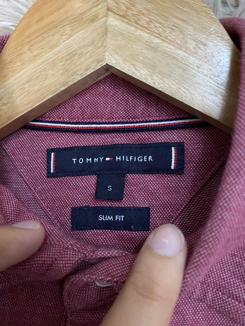 Tommy Hilfiger (Category: Tshirts & Polo Shirts ) located in Aurora. Submitted by clarkmelvinthrift21 (Listing ID 1460266806, Image 3). Description: Name: Tommy hilfiger 📌Size: Small 📌Dimensions: 19x27 📌Condition: Excellent 📌Issue/Flaws: none 📌Color rate: 9.5 Location: Zamboanga del Sur, Mindanao.