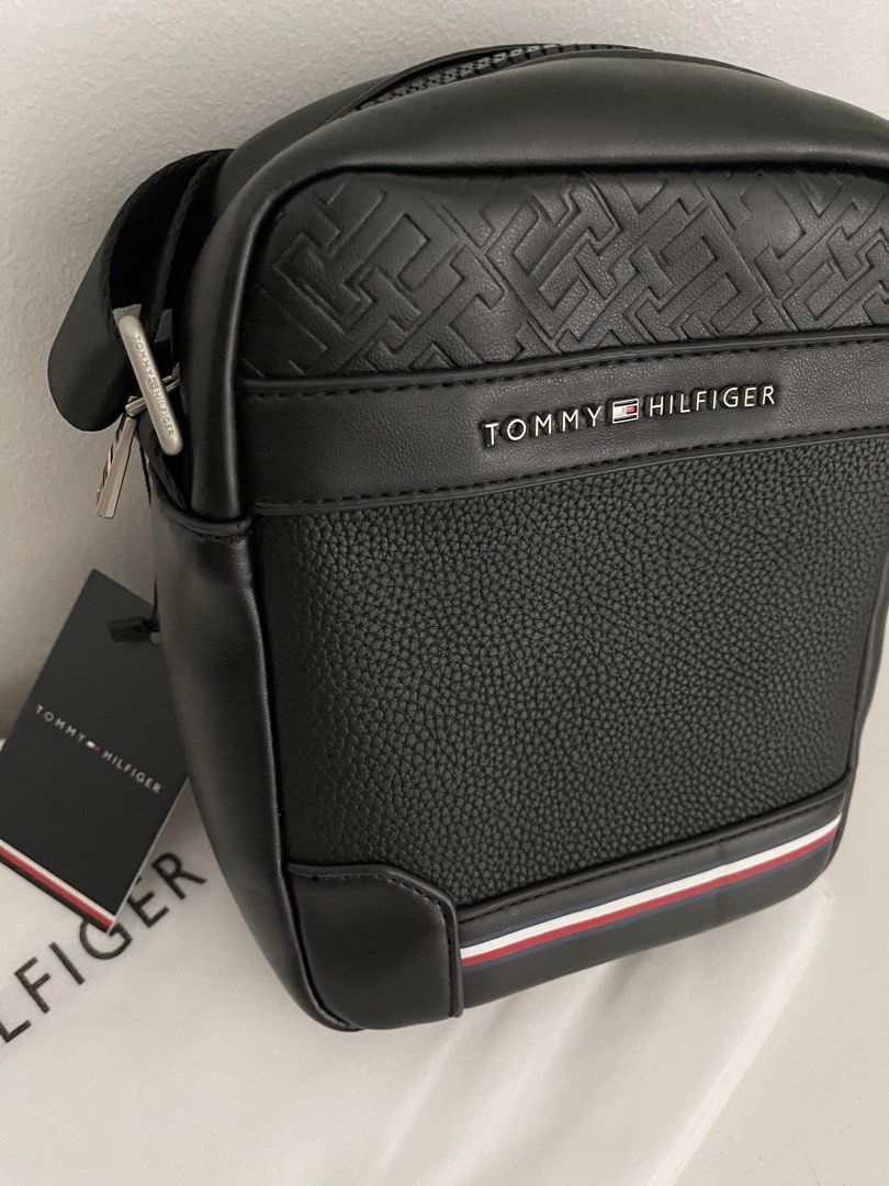 Tommy Hilfiger Sling Bag - Black (Category: Sling Bags) located in Pasig City. Submitted by preloved.closet2 (Listing ID 1460301070, Image 2). Description: Fixed Price Add paperbag plus 80 Embose design .