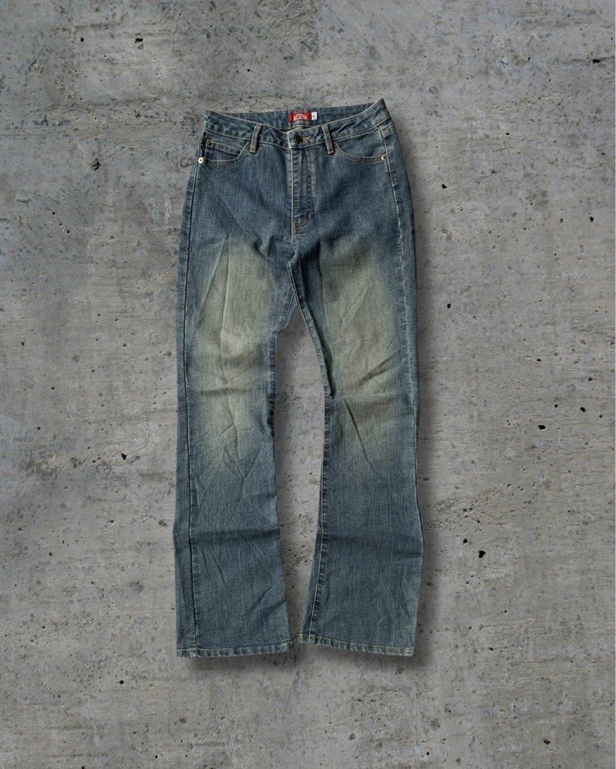 Top Valu Vintage Washed Bootcut Denim Jeans (Category: Jeans) located in Imus. Submitted by wwew.shop (Listing ID 1460212224, Image 1). Description: 28 W 42 L 10 T 9 Hem ₱850 Condition: Excellent Colorrate: 10 Issue(s):.