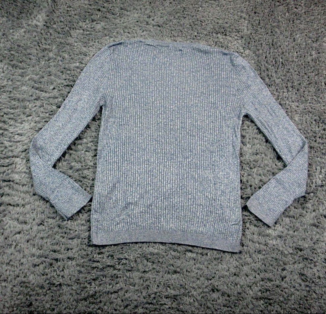 Topman Blue Sweater (Category: Coats, Jackets and Outerwear) located in Quezon City. Submitted by ejaaay.things (Listing ID 1459362134, Image 2). Description: ** SLIGHTLY NEGOTIABLE PRICE Brand: Topman Condition: 9.5/10 (NO ISSUE) Size: Medium Reason for Selling: - Decluttering Location: Quezon City, Metro Manila • Delivery: Shipping via Lalamove or J&T (Shouldered by the buyer) • Mode of Payment: Maribank, Maya (to be paid upon pickup of deliver
