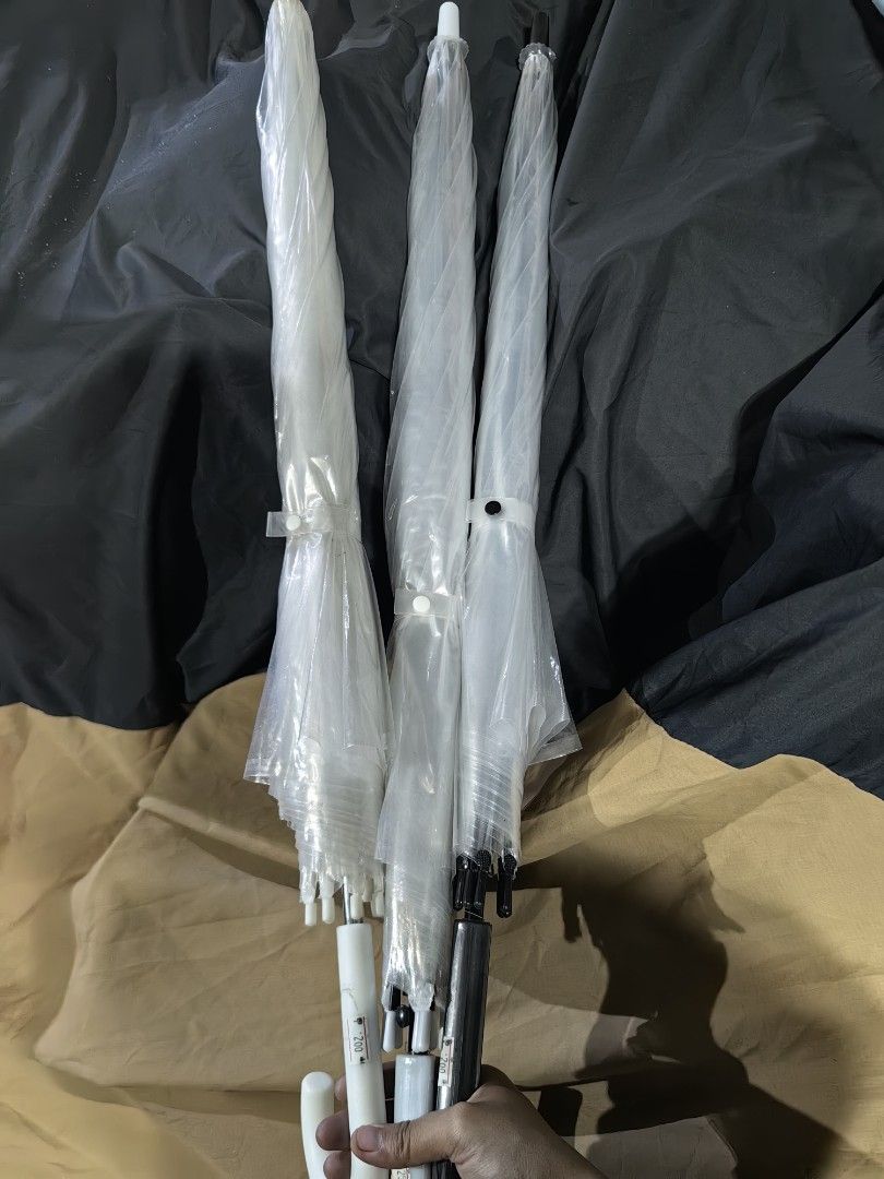 Transparent umbrella 400 3pcs (Category: Umbrellas) located in Calamba. Submitted by princesspauliney. (Listing ID 1460227557, Image 1). Description: AS IS WHERE IS JAPAN UMBRELLA SHOPPEE CHECK OUT FIRST TO PAY BASIS.