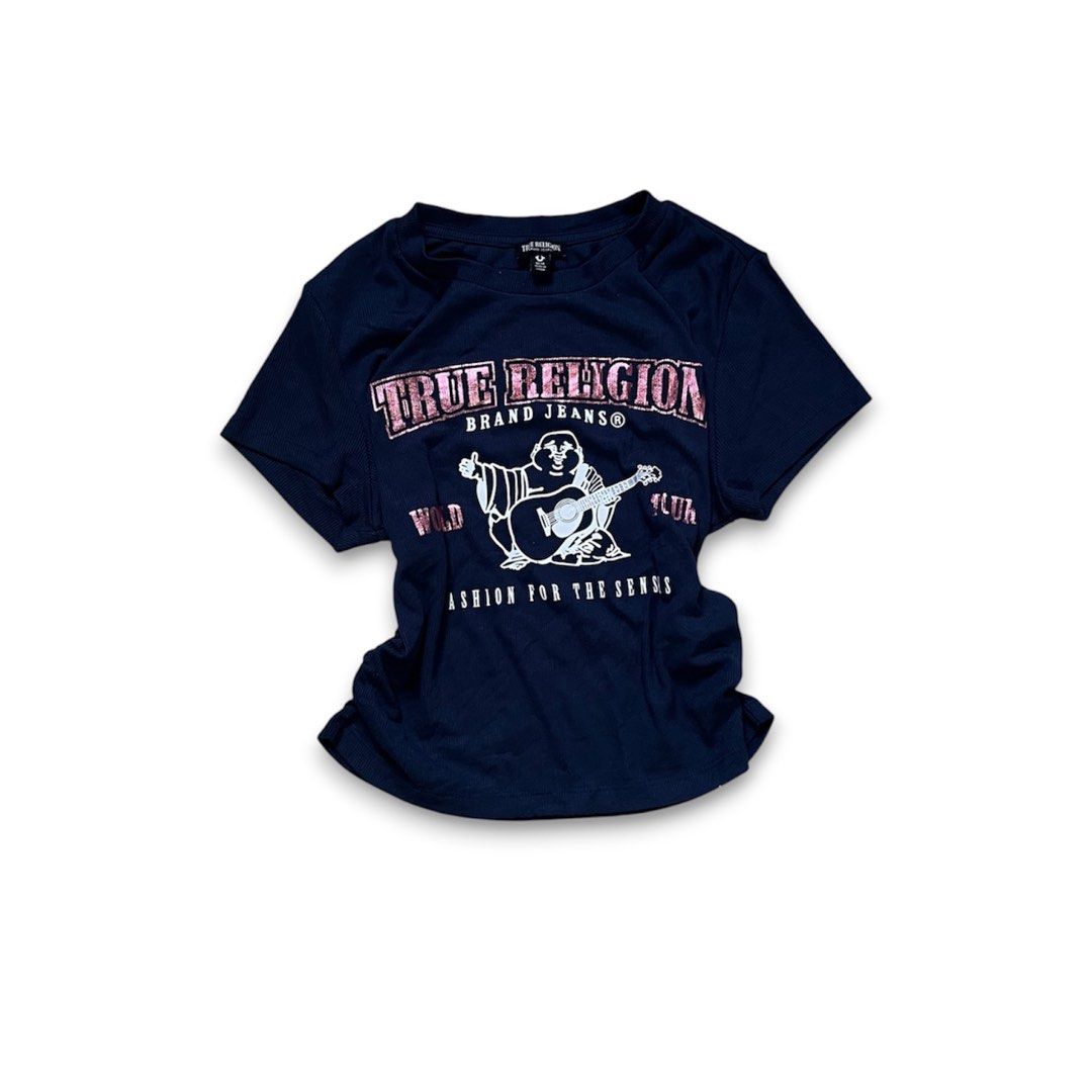 True Religion Gathered Baby Tee (Category: Blouses) located in Alabel. Submitted by rndm.f1nds (Listing ID 1460160141, Image 1). Description: Width: 18in Length: 19in.