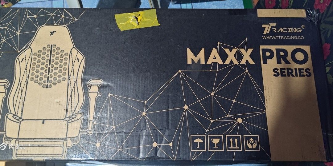 TT Racing Maxx Pro (Crimson) (Category: Chairs) located in Manila. Submitted by odddragon-850291 (Listing ID 1460108647, Image 2). Description: TT Racing Maxx Pro (Crimson) brand new sealed 30k Original price 24k Discounted Selling price 20k..
