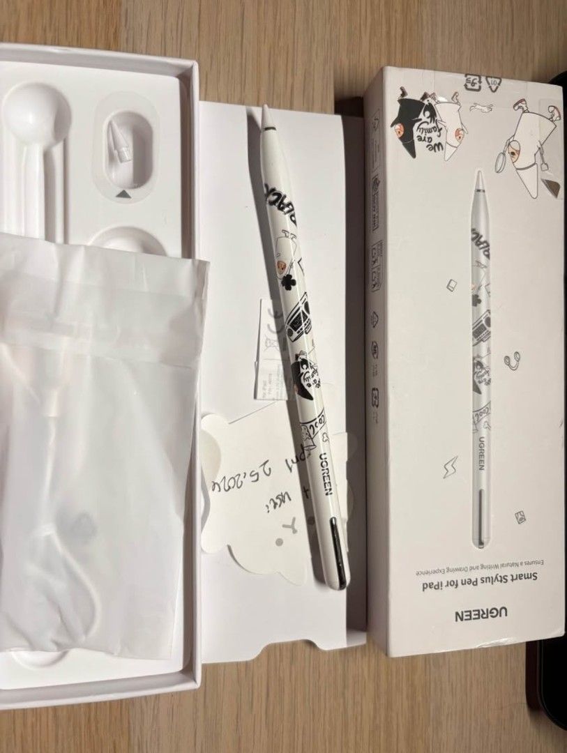 UGREEN Smart Stylus Pen for iPad (Category: Other Gadgets) located in Manila. Submitted by sandwitchhh (Listing ID 1460298451, Image 2). Description: UGREEN Smart Stylus Pen for iPad — For Sale Selling my UGREEN Smart Stylus Pen for iPad 🤍 * ✨ UGREEN Smart Stylus Pen * Compatible with Ipad Air M3 * Great for writing, note-taking, drawing, and everyday iPad use * Comes with original box and accessories * Item shown is the actual item * Special/de