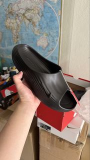 (Category: ) located in . Submitted by cendol_sneakers (Listing ID 1460171520, Image 1). Description: .