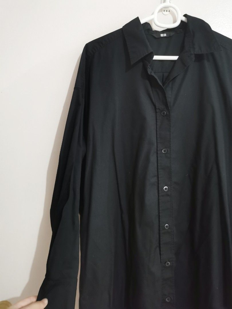 Uniqlo Black Dress (Category: Dresses) located in Pasig City. Submitted by rialuna_fire (Listing ID 1460170979, Image 3). Description: Front length 35.5" Back length 38.5".