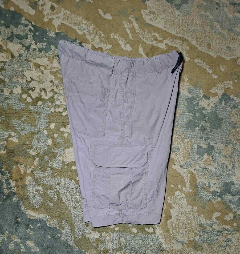 Uniqlo dry Cargo Shorts (Category: Shorts) located in Tagaytay City. Submitted by joyjavier1230 (Listing ID 1460276326, Image 3). Description: Uniqlo dry Cargo Shorts in good condition 8.5/10 color rate small on tag waistline:30"-32" length:20" leg opening:10" authentic ✅✅✅ 350+shipping fee location: Tagaytay shipping via jnt mop: gcash dm to purchase 📩📩📩.