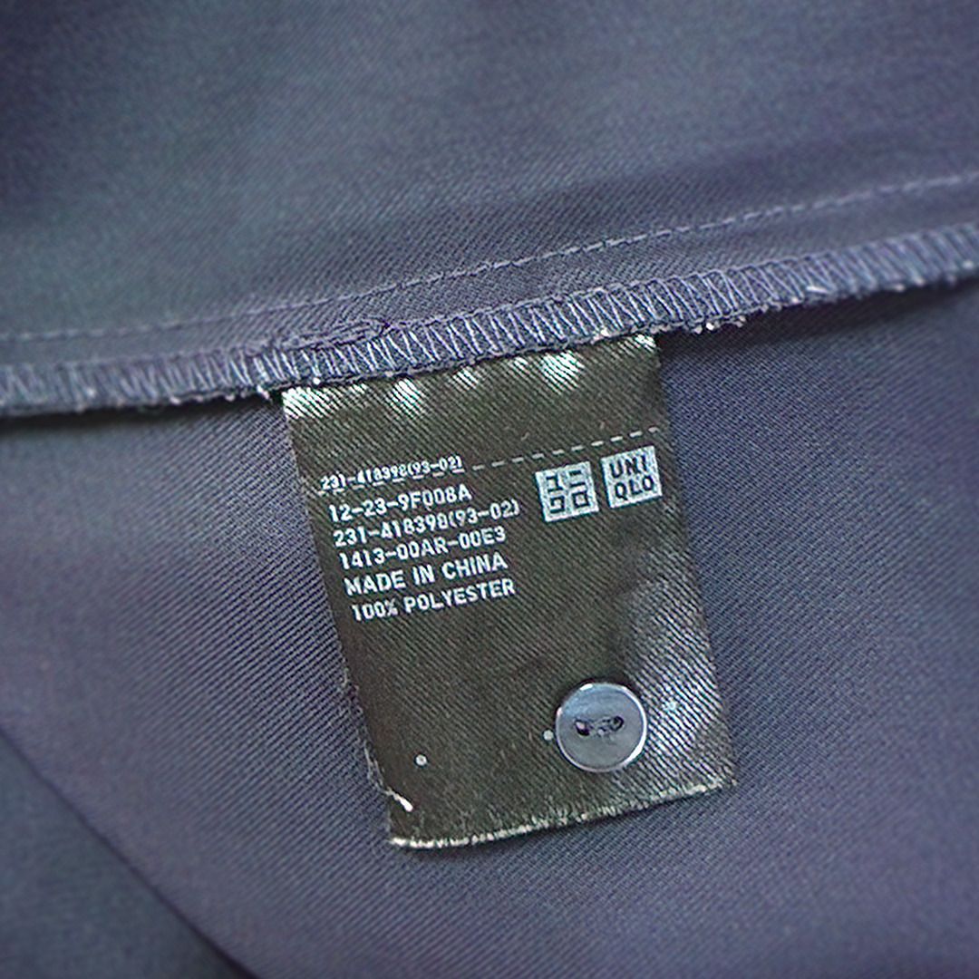 Uniqlo Drape 3/4 Sleeve Blouse (Category: Blouses) located in Quezon City. Submitted by nicabu (Listing ID 1460156616, Image 3). Description: - Navy blue blouse - Well-maintained and in very good condition 📍 Location: Tandang Sora, Q.C. 💳 Mode of Payment (MOP): GCash, Bank Transfer via InstaPay, COD (via LBC/J&T) 🚚 Mode of Delivery (MoD): LBC, J&T, Lalamove/Grab (if nearby), meetups (check description below!) Note: Shipping fee is to be should
