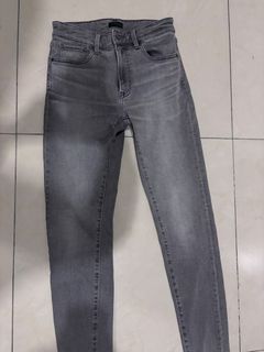 (Category: ) located in . Submitted by wardrobe_clearance.cloud (Listing ID 1460289340, Image 1). Description: .