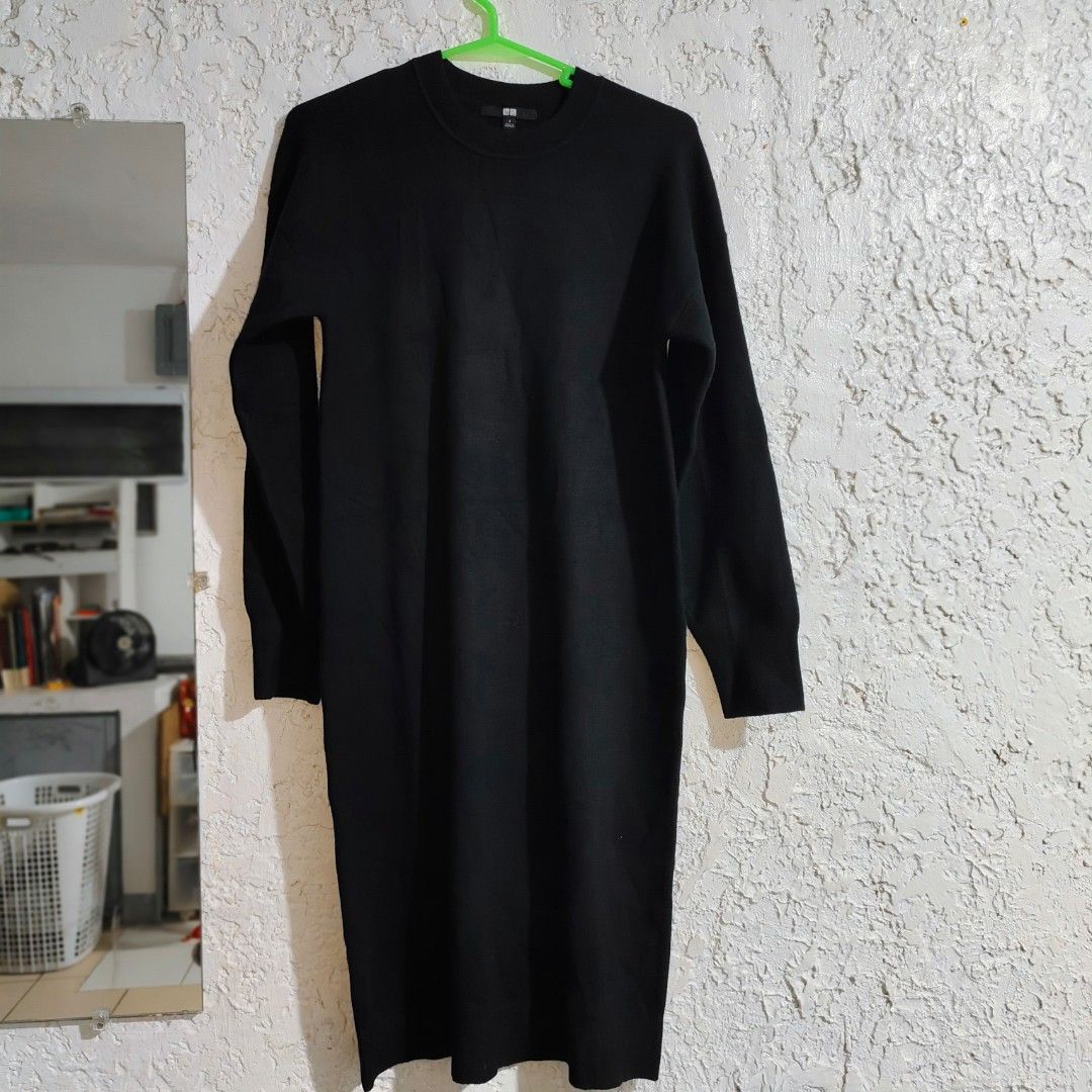 Uniqlo Dress (Category: Dresses) located in Bacoor. Submitted by sayd17 (Listing ID 1460200385, Image 3). Description: small in size tag but can fit up to large.