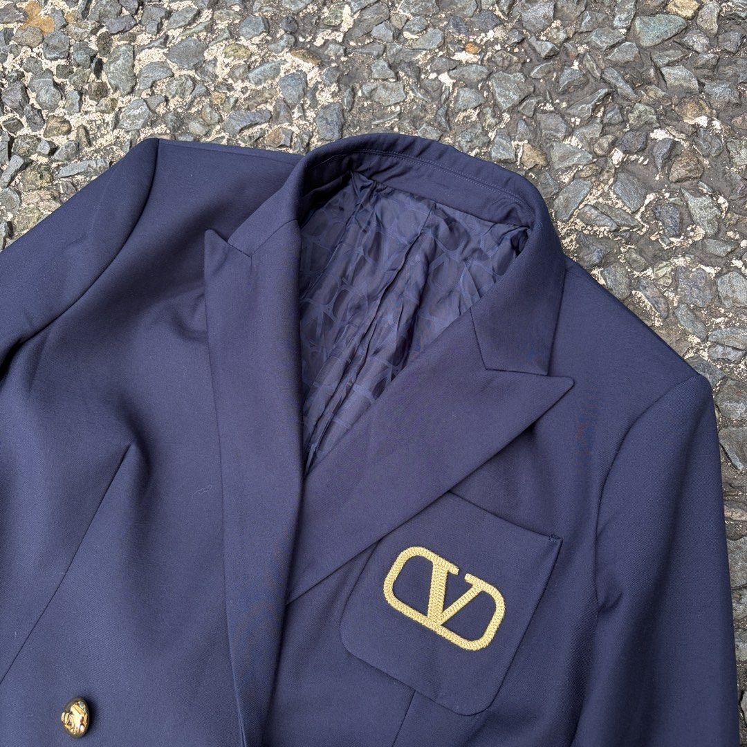 Valentino Double Breasted Gold Buttons Blazer (Category: Coats, Jackets and Outerwear) located in Manila. Submitted by stablesource (Listing ID 1460209324, Image 2). Description: Valentino Double Breasted Gold Buttons Blazer Size 40 Dimension: 19 Width 28 Length Missing Main Tag Kindly Check All Details Before Purchase🤝.