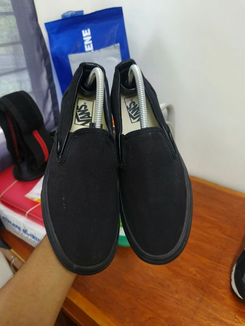 Vans Classic Slip-On Black (Category: Sneakers) located in Zamboanga. Submitted by romantic_sole2026 (Listing ID 1460174345, Image 3). Description: Like new condition .