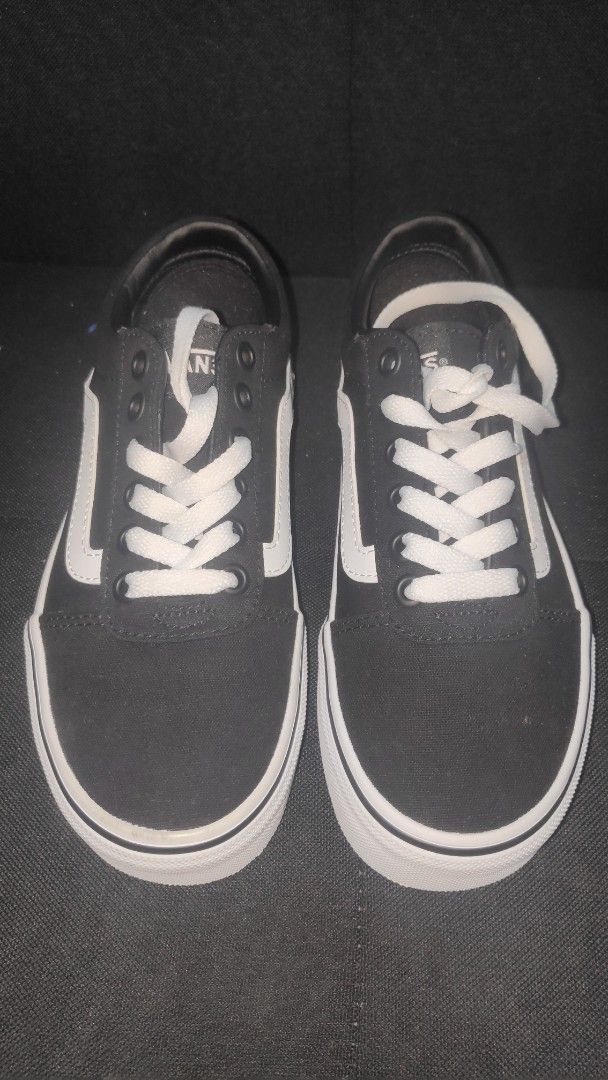 Vans old skool (Category: Sneakers) located in Pagsanjan. Submitted by rays-days (Listing ID 1460257228, Image 1). Description: - Classic Vans Old Skool - Black canvas with white side stripe - White laces - Durable waffle sole for excellent grip - Ideal for skating and everyday use - Comes with original box meet ups around SANTA CRUZ LAGUNA.
