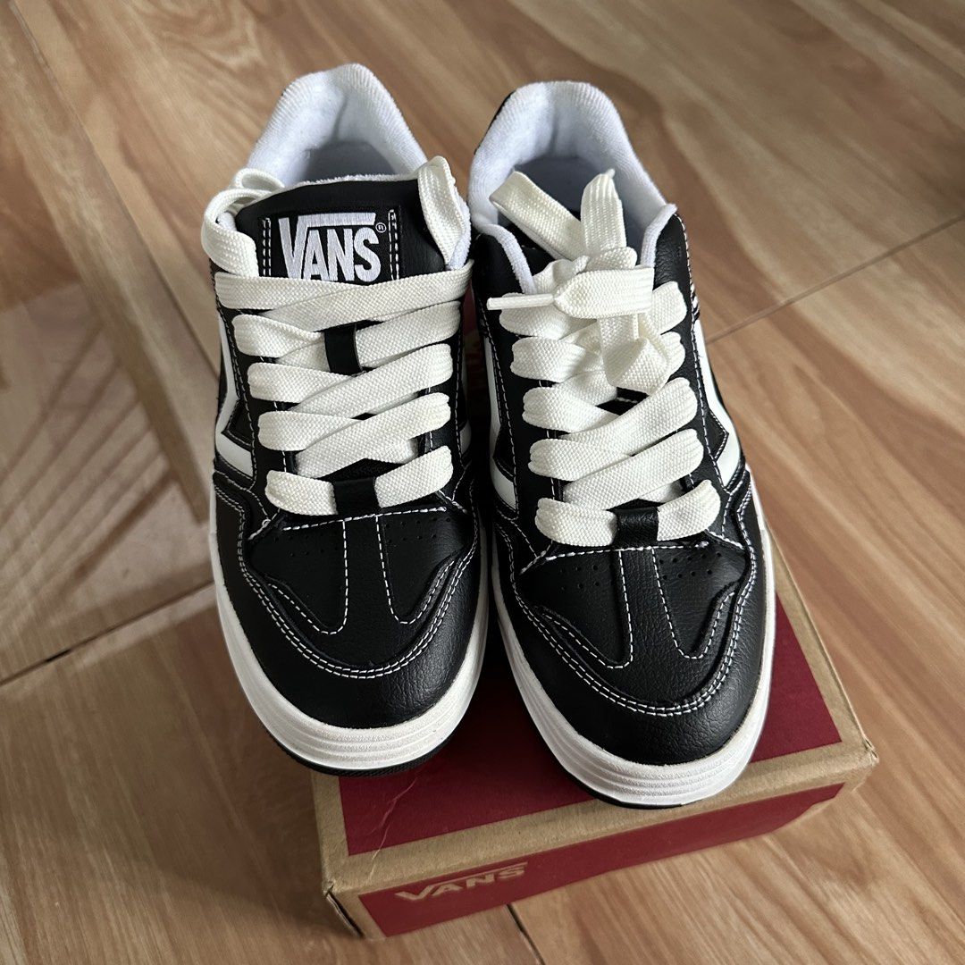 Vans upland (Category: Sneakers) located in Bulacan. Submitted by itemsbyjj (Listing ID 1460201472, Image 3). Description: Brand new vans upland.