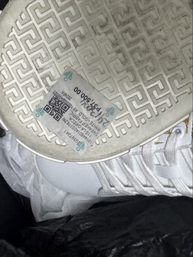 VERSACE SHOES (Category: Sneakers & Footwear) located in Manila. Submitted by prettystuff1008 (Listing ID 1460289698, Image 2). Description: New with inclusion Store bought Size 10 Op 37500.