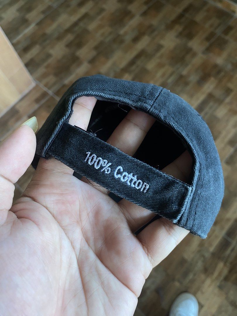 Vetements Cap (Category: Caps & Hats) located in Manila. Submitted by guud_findsph (Listing ID 1460169073, Image 2). Description: Excellent condition No flaws Color rate 9.5/10 One size fits most.