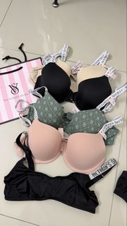 (Category: ) located in . Submitted by ying.preloved (Listing ID 1460193379, Image 1). Description: .