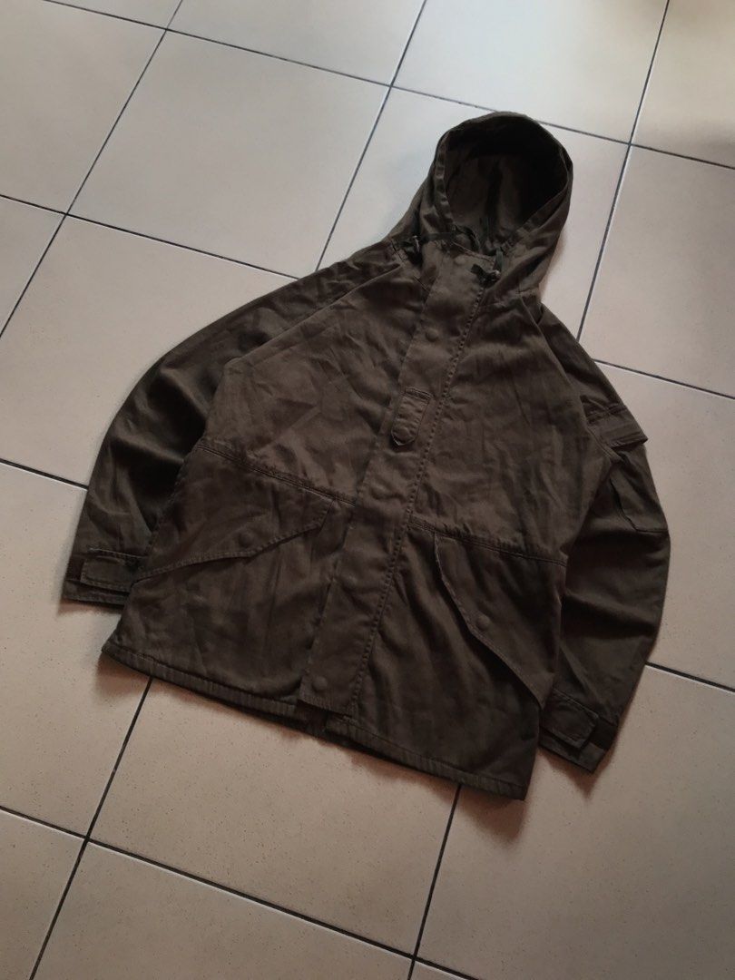 Vintage Alpha Industries Military Parka Jacket (Category: Coats, Jackets and Outerwear) located in Cebu City. Submitted by no3spass1ng (Listing ID 1460256270, Image 2). Description: Vintage Alpha Industries Military Parka Jacket ( Olive ) Color May vary due to lighting Size Large Dimes: 23 x 29 very good condition see detailed pics 📍 Cebu city.
