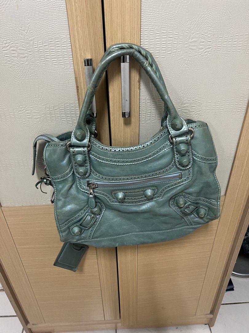 由 jenahyang (刊登 ID 1460248167，圖片 1) 提交，位於 台北市 (Taipei) 的 Vintage balenciaga (類別：手提、托特包)，說明：。