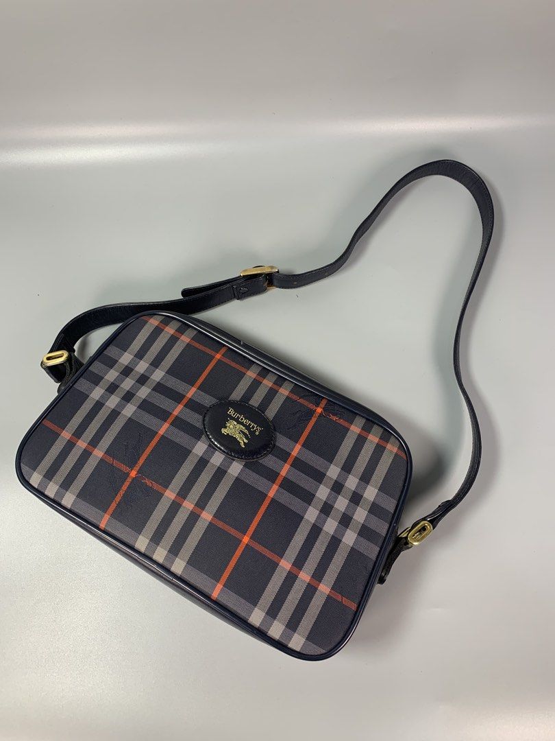 Vintage Burberrys Shoulder Bag (Category: Luxury Bags & Wallets) located in Mabalacat. Submitted by vtgmalan (Listing ID 1460203168, Image 3). Description: Vintage Burberrys Shoulder Bag Price:10,000 Condition : 9/10 Product Condition Rank : AB Issue/s : Minimal Rubs Dimensions : 11.5x7.5x3(LxHxW) Inclusions: N/A Note : Please make sure to check all the photos before mine. All of the Items on sale are LEGIT/ORIGINAL. If you have a question , plea