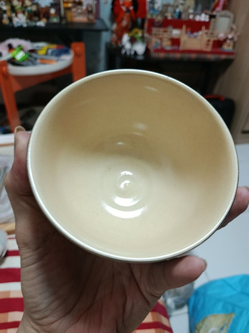 Vintage ceramic Soup bowl (Category: Dinnerware & Cutlery) located in Quezon City. Submitted by kristal68 (Listing ID 1460175254, Image 3). Description: nice for collection.