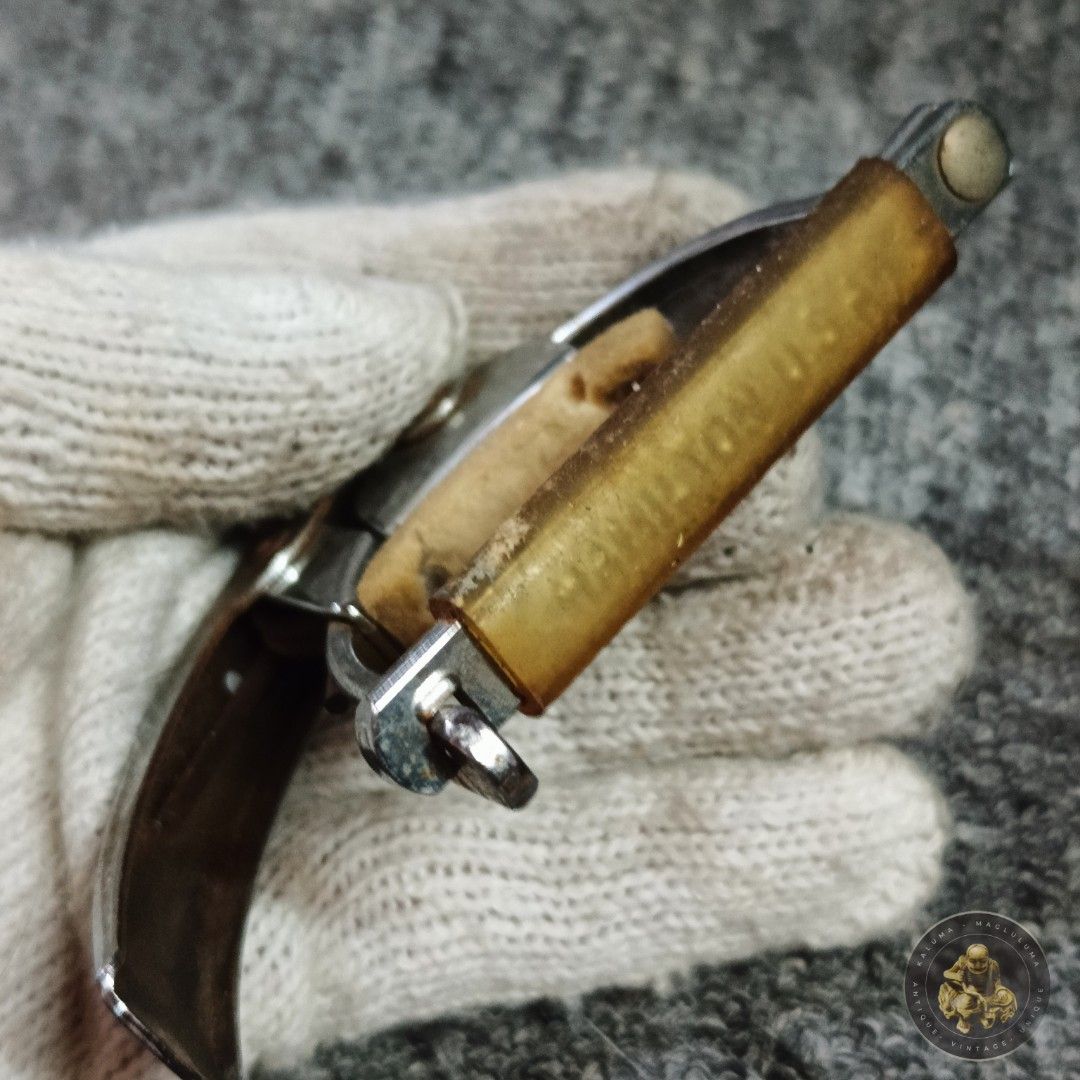 Vintage Hamilton USA Guitar Capo (Category: Other Audio Equipment) located in Meycauayan. Submitted by ka_luma (Listing ID 1460160592, Image 3). Description: .