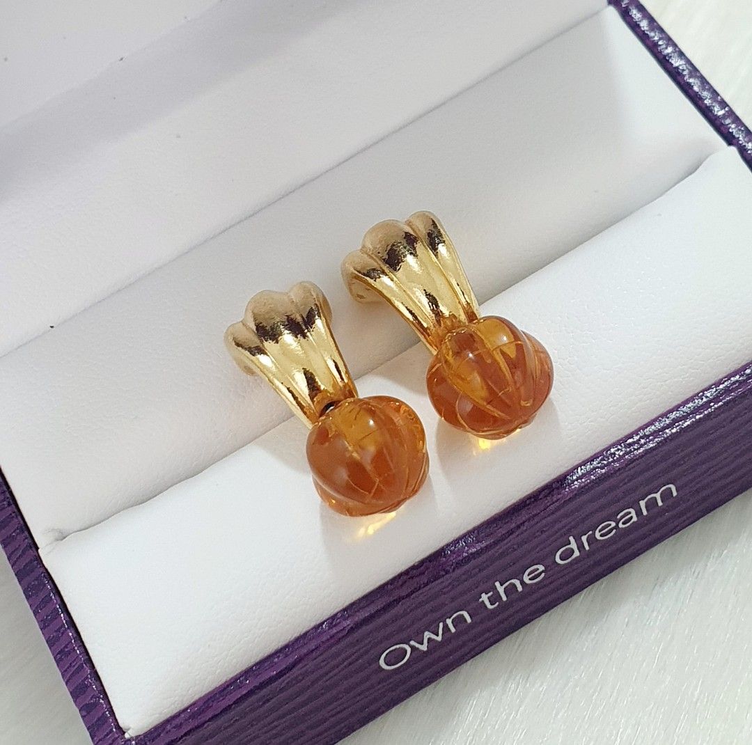 Vintage Unsigned Gold Tone Earrings (Category: Earrings) located in Cagayan de Oro. Submitted by vintagejewelriestreasuresph (Listing ID 1460239548, Image 3). Description: AVAILABLE ITEM: Unsigned Gold Tone Vintage Rare 2 In 1 Covertible Earrings With Resin Amber Details. Push-Back/Post Closure. •PRICE: PHP1,250 •CONDITION: EXCELLENT VINTAGE CONDITION ( Aged Items With Very Minimal And Light Signs Of Wear If Any At All, Very Light Natural Patina 