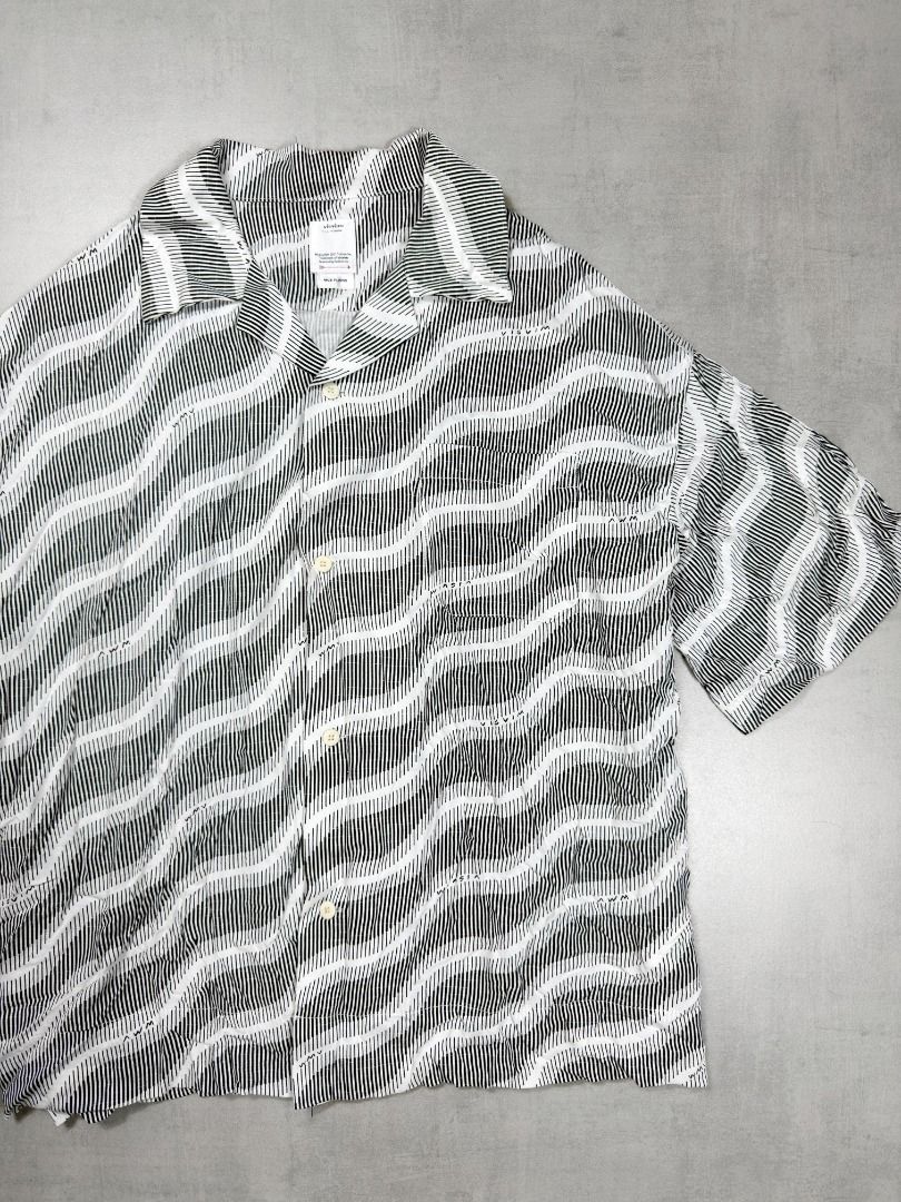 Visvim - Copa Silk Shirt (Category: Tshirts & Polo Shirts ) located in Subic. Submitted by concretefloor (Listing ID 1460199446, Image 2). Description: Size 3 fits XL 26 inches width 29 inches length Excellent condition No flaws 9/10 condition Shipping fee not included Negotiable ; do not hesitate to make offer! .