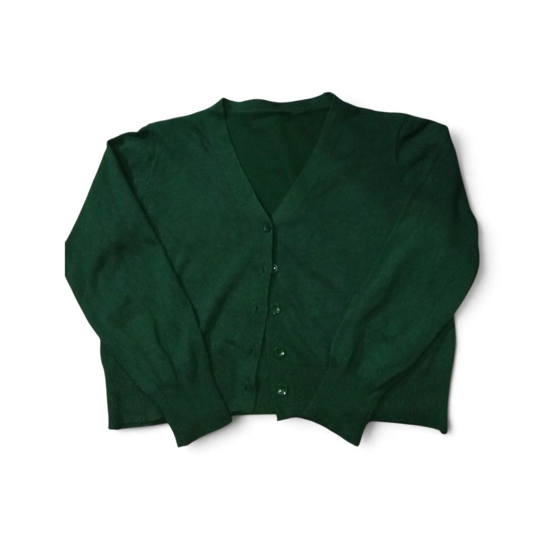 V-neck button-down knit cardigan. (Category: Longsleeves) located in Trece Martires City. Submitted by uniquole (Listing ID 1460213589, Image 1). Description: .