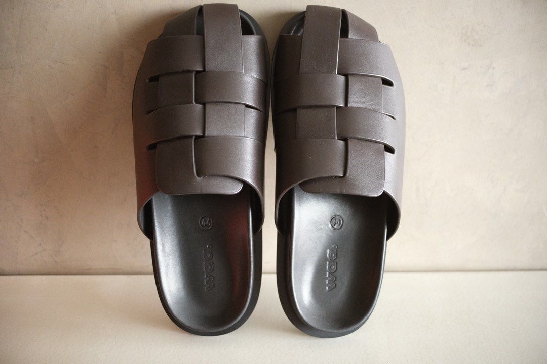 Waa Studios Carô Sandals (Category: Shoe inserts & accessories) located in Quezon City. Submitted by kevinstv3191 (Listing ID 1460178458, Image 3). Description: Waa Studios Carô Sandals From Vietnam Size 44. *But for context, i’m size 42 in Birkenstock Bought December 2025 in Vietnam Used not more than 3x RFS: Not my style Selling for 4,000php FIRM No trade, swap and low ball offers. Trade/Low Ball Offers will be ignored Pickup will be shouldered