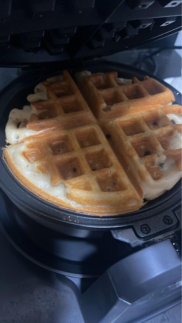 Waffle maker (Category: Bakeware) located in Manila. Submitted by possh (Listing ID 1455316928, Image 2). Description: - message for more photos .