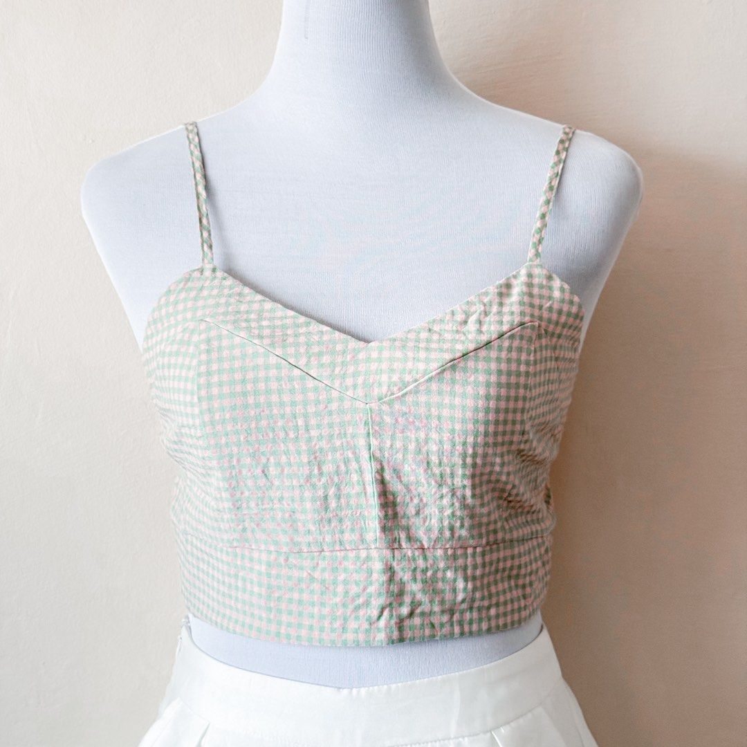 Warehouse Gingham Sweetheart Crop Top (Category: Others Tops) located in Antipolo. Submitted by rosywardrobe (Listing ID 1460194493, Image 3). Description: 🎀 MAKE READING A HABIT 🎀 • No order form, no reservation! • Strictly 1 day reservation • Payment first before order processing • No return, No exchange • Don’t make an offer if you’re not 100% sure • No shipping every weekends — PAYMENT CHANNELS — • GCash • Gotyme • Maya • BDO • BPI • Unionb