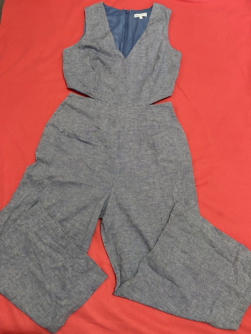 Warehouse Side Cutout Jumpsuit (Category: Jumpsuits) located in Naga. Submitted by thee.clutter.er (Listing ID 1460178744, Image 1). Description: - Fits M to L frames - Never worn - Can send a when worn pic for sure buyers.