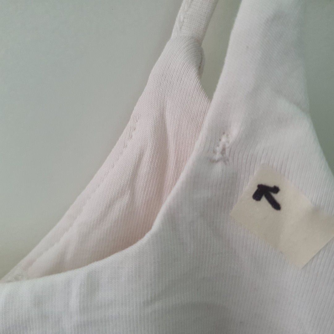 White Guess Crop Top Spaghetti Strap Square Neck (Category: Sleeveless) located in Tarlac. Submitted by resaleclub (Listing ID 1460279853, Image 3). Description: - White Guess crop top - Spaghetti straps - Square neckline - Approx. measurements: 14 inches wide, 18 inches long - Brand new with original tag attached - Perfect staple piece for any wardrobe - please check photos for flaws with stain & mending Bawal po sa maselan.